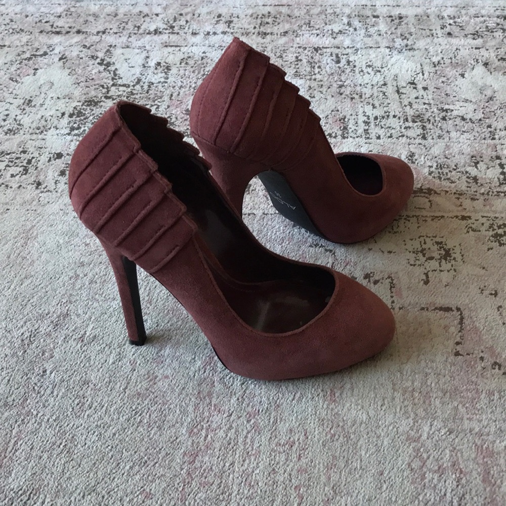 Suede ALDO pumps